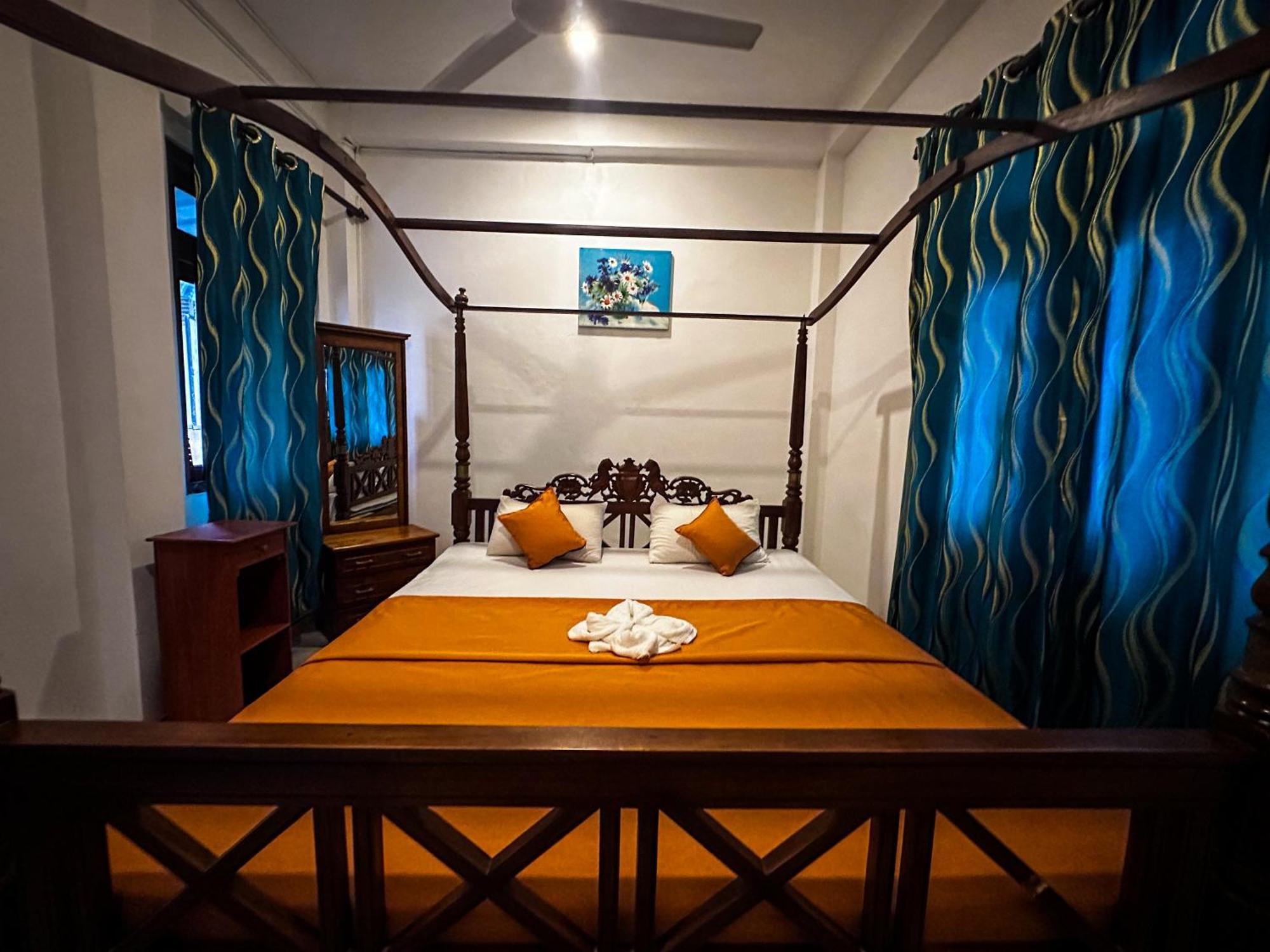 New Panda House Otel Galle Oda fotoğraf