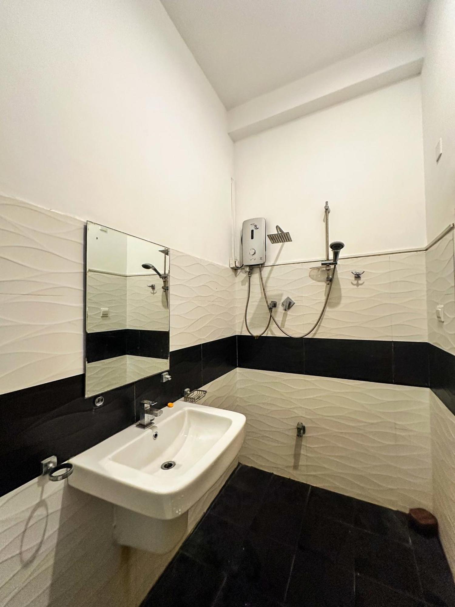 New Panda House Otel Galle Oda fotoğraf