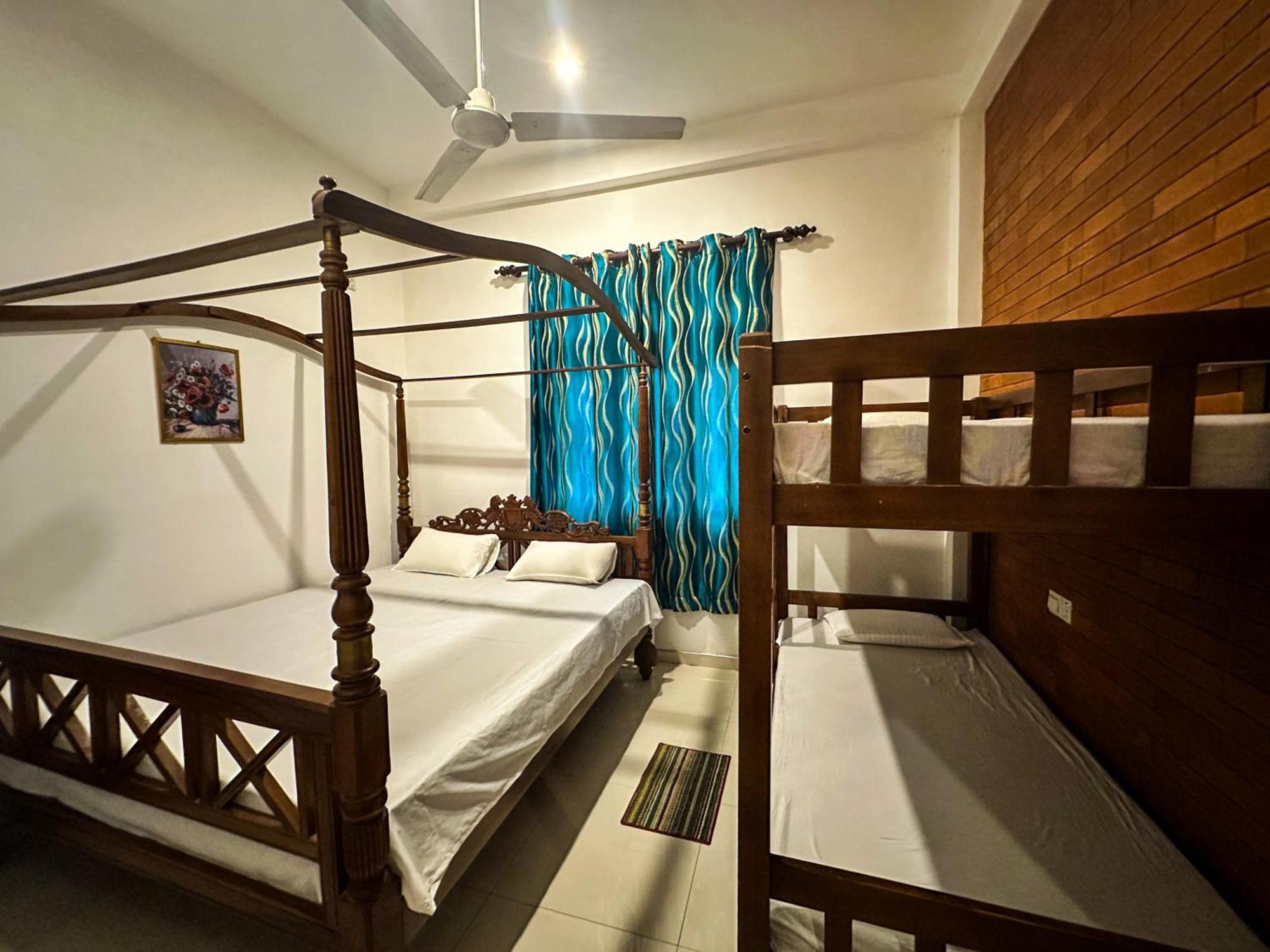 New Panda House Otel Galle Oda fotoğraf