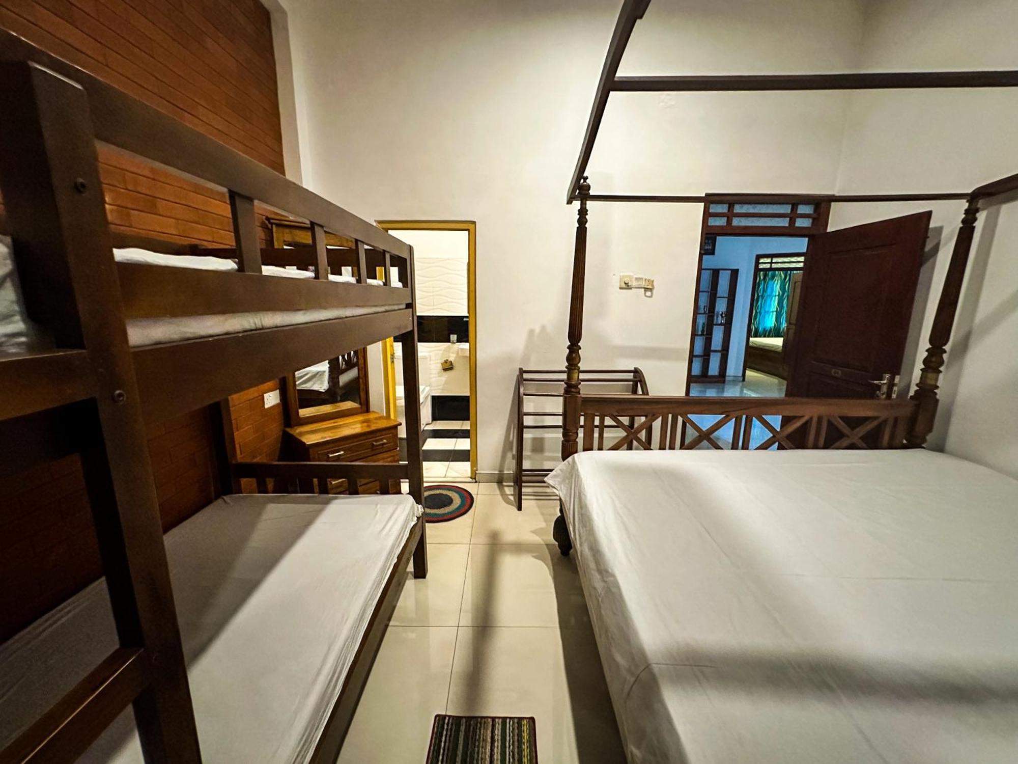 New Panda House Otel Galle Oda fotoğraf