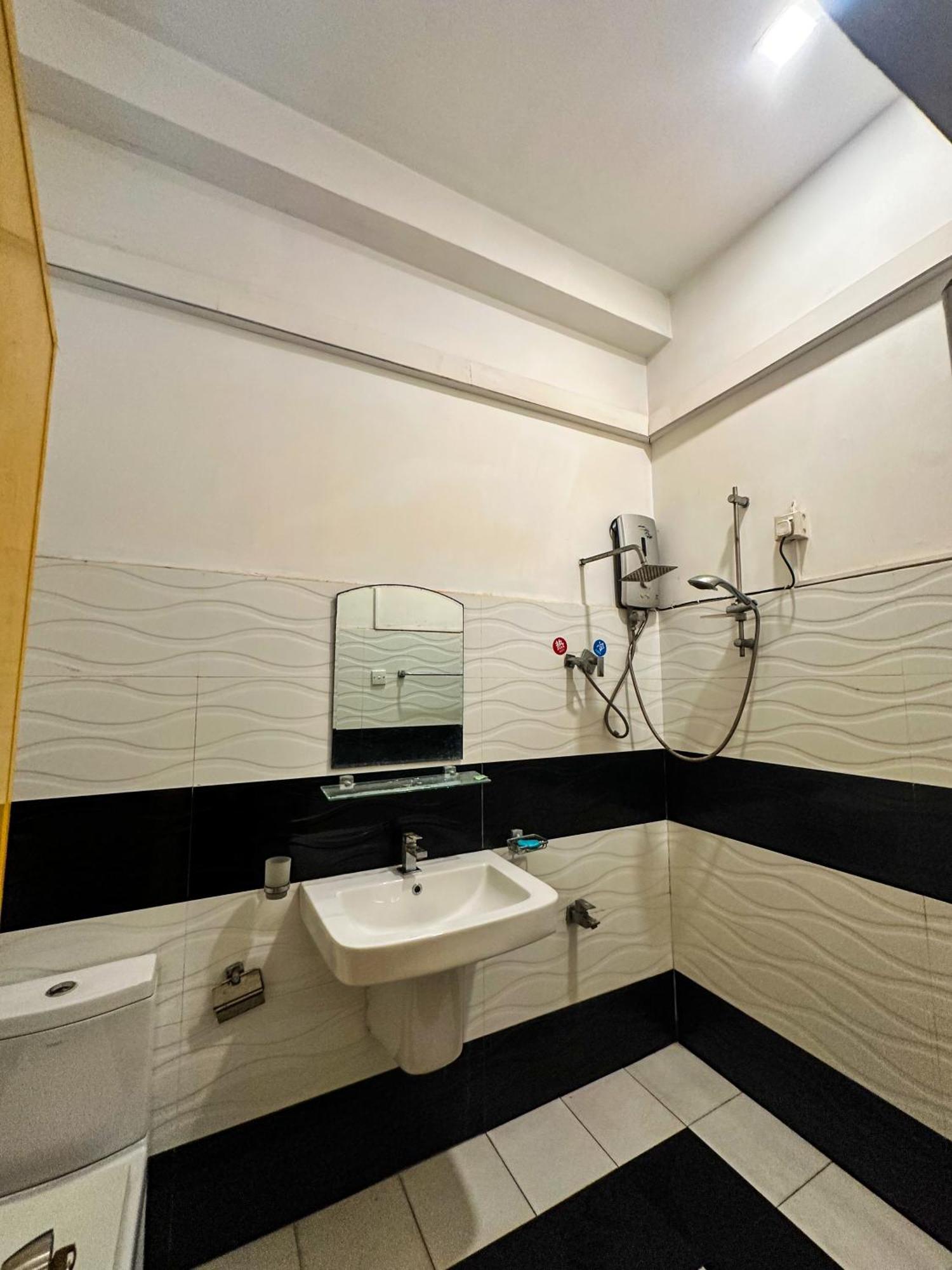 New Panda House Otel Galle Oda fotoğraf