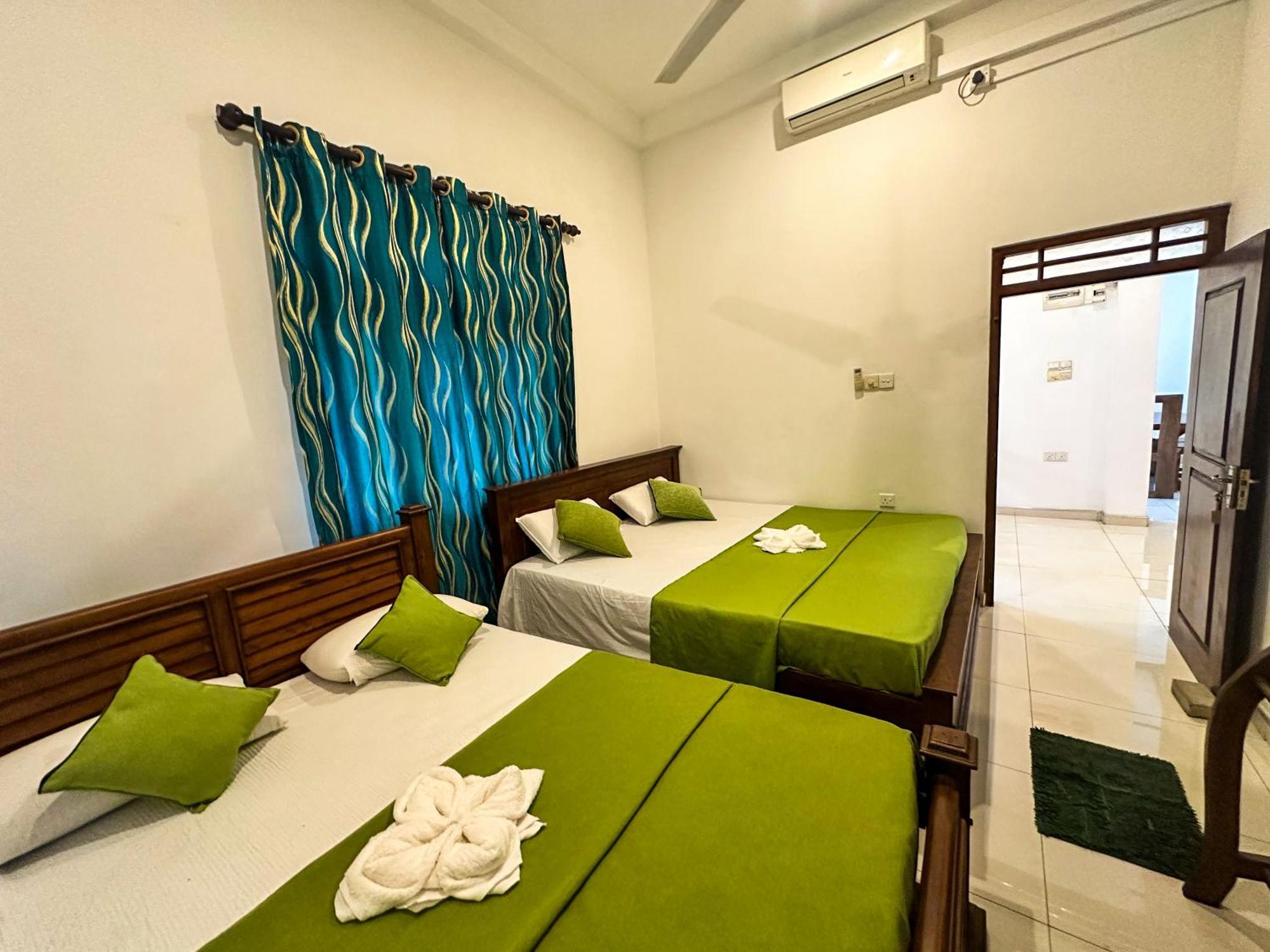 New Panda House Otel Galle Dış mekan fotoğraf